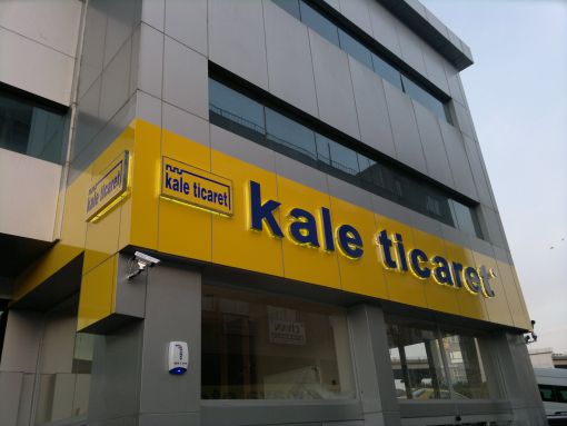 arnavutköy reklam, tabela, afiş, afişçi, dijital baskı merkezi, krom harf tabela, kutu harf tabela, ışıklı tabela, ışıksız tabela, cephe giydirme, kompozit cephe kaplama, tabela imalatı, ucuz tabela, tabela tasarımları,