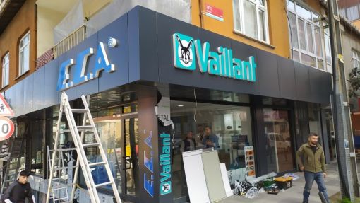 Ataköy reklamcı, tabelacı, branda afiş, afişçi, tabela imalatı, ucuz afiş, krom harf, tabela tamiri, tabela çeşitleri, dijital baskı merkezi, kompozit kaplama, cephe giydirme, cam kaplama, sticker, pankart