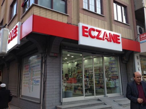 Ataköy reklamcı, tabelacı, branda afiş, afişçi, tabela imalatı, ucuz afiş, krom harf, tabela tamiri, tabela çeşitleri, dijital baskı merkezi, kompozit kaplama, cephe giydirme, cam kaplama, sticker, pankart