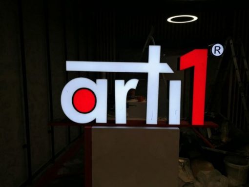 Avcılar reklamcı, tabelacı, branda afiş, afişçi, tabela imalatı, ucuz afiş, krom harf, tabela tamiri, tabela çeşitleri, dijital baskı merkezi, kompozit kaplama, cephe giydirme, cam kaplama, sticker, pankart