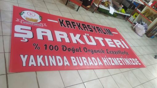 Bağcılar reklamcı, tabelacı, branda afiş, afişçi, tabela imalatı, ucuz afiş, krom harf, tabela tamiri, tabela çeşitleri, dijital baskı merkezi, kompozit kaplama, cephe giydirme, cam kaplama, sticker, pankart